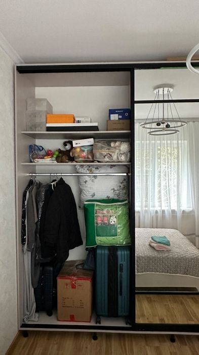 продаю совершенно новый шкаф купе