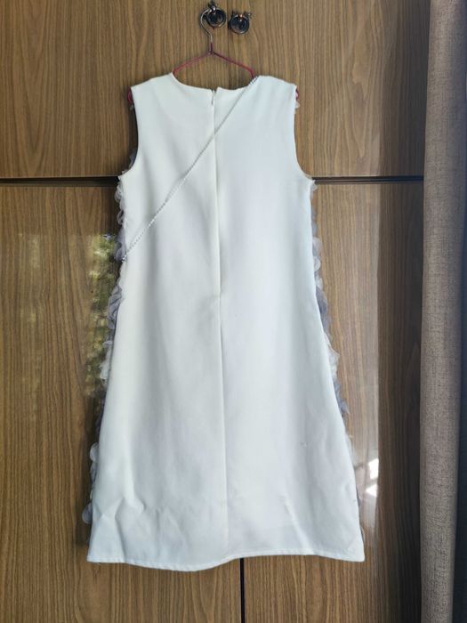 Платье нарядное, для девочки.