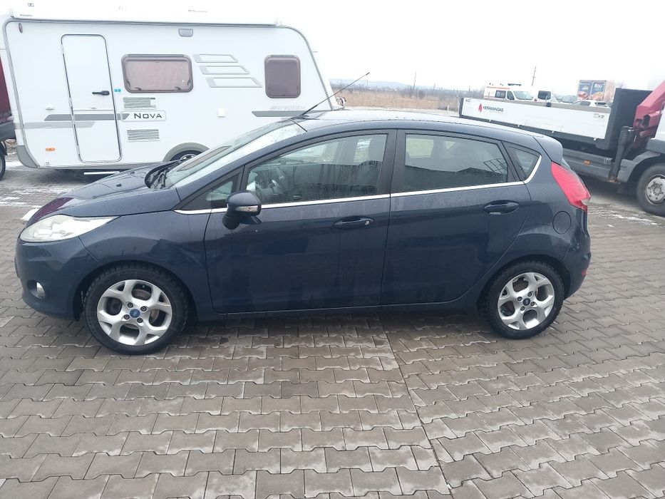 Vând Ford Fiesta 1.6 TDCI