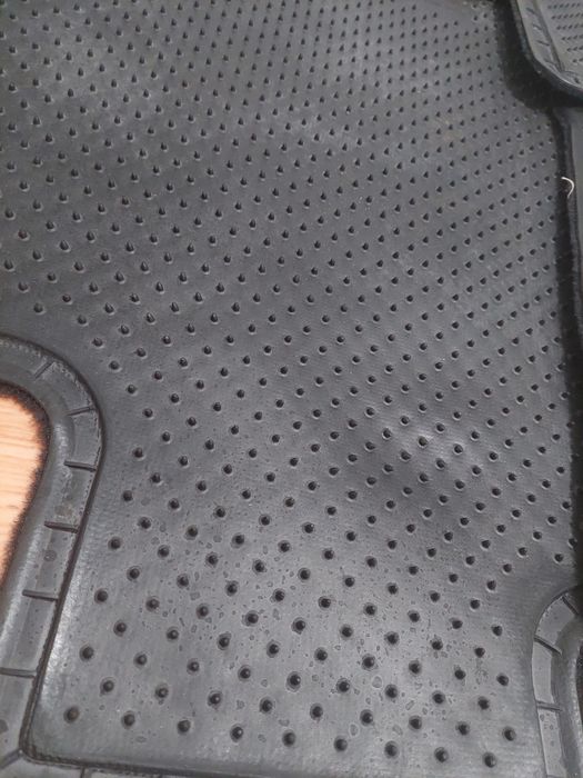 Полик на камри 75