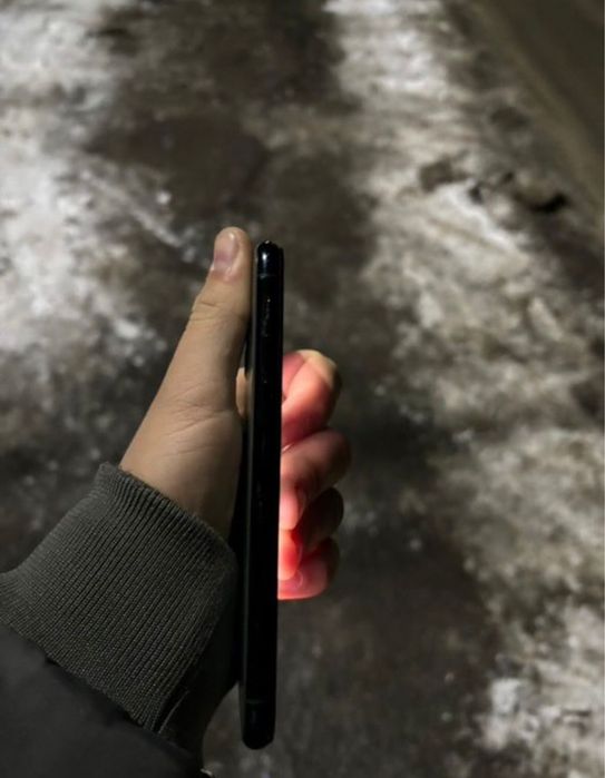 Продам айфон 11 про