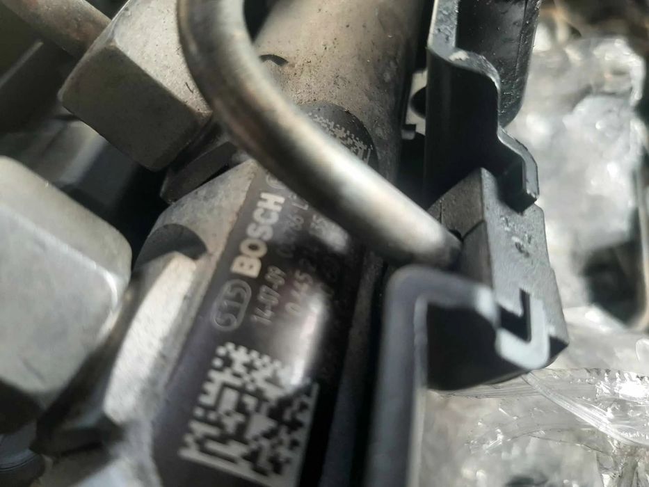 rampa injectoare 2.0 d n47d20d bmw seria 5 f11 f10 f07 seria x3 f25 seria 3 f31 f80 f30 0445214135