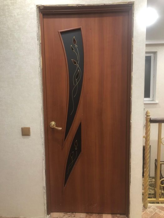 Продам дверь в хорошем состоянии