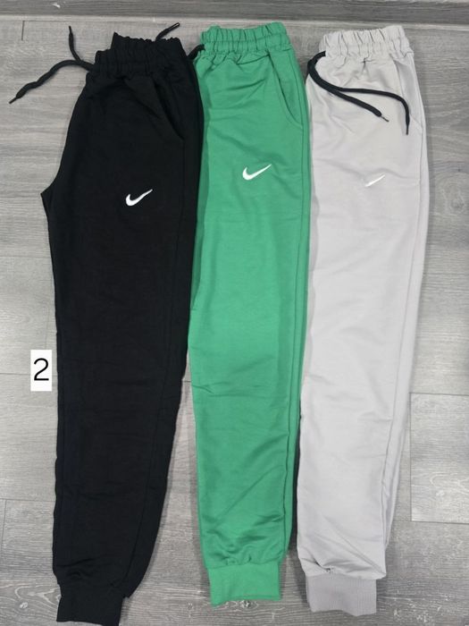 Blugi si pantaloni diferite modele