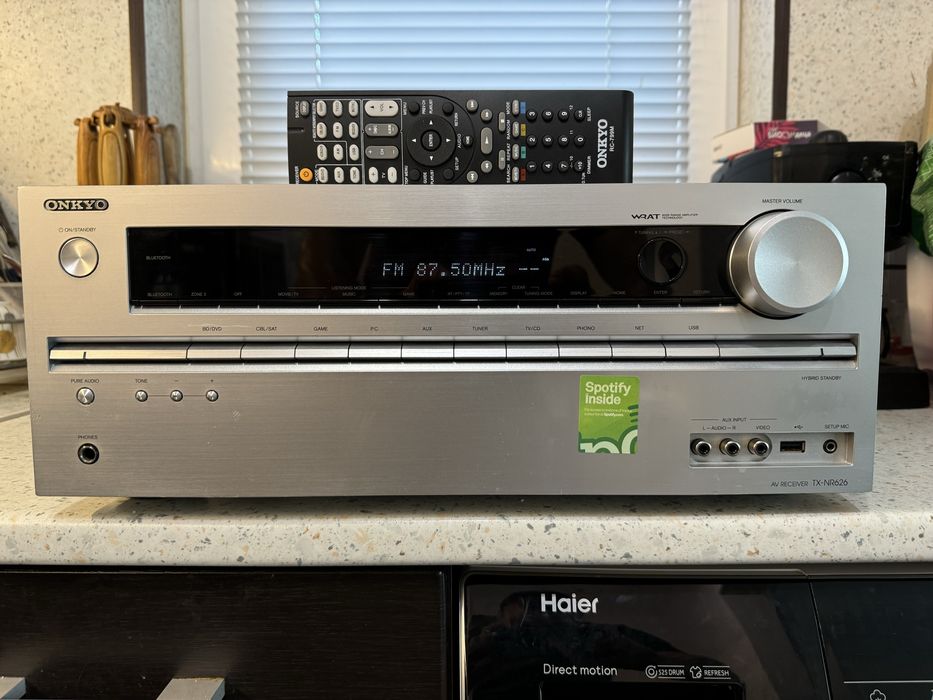Onkyo TX-NR626 Bluetooth Wi Fi качествен ресивър