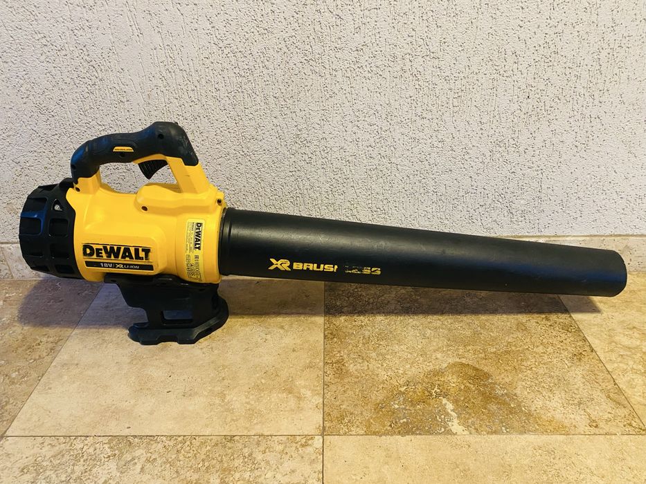Dewalt duflanta frunze DCM 562