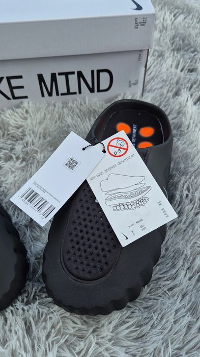 Nike Mind 001 Black Chrome 42.5