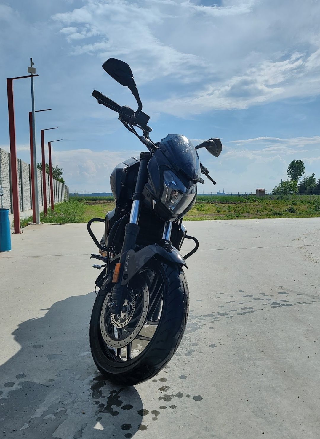 olx bajaj dominar