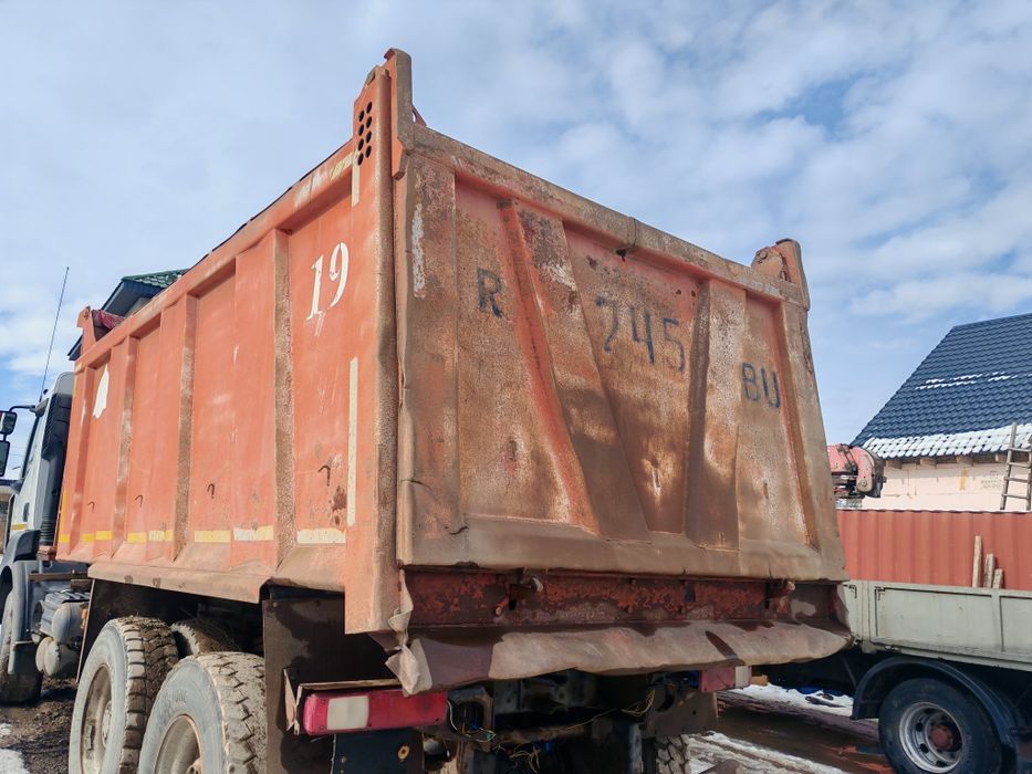 Продам кузов Рено керакс 2012г