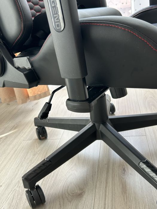 Scaun gaming Legend in stare impecabila