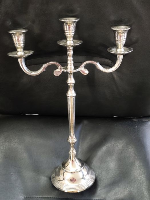 Голям троен свещник метален