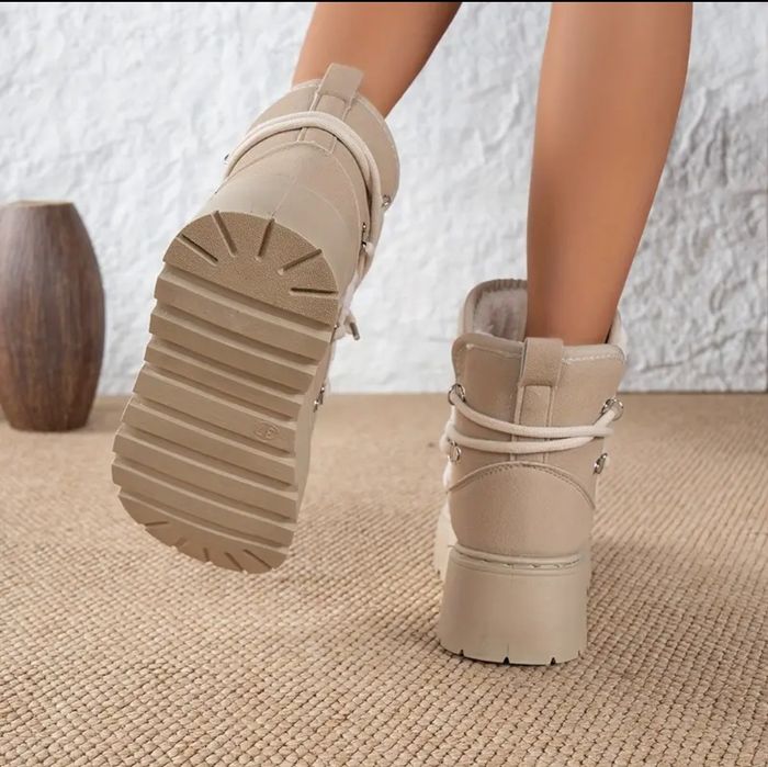 Дамски зимни боти