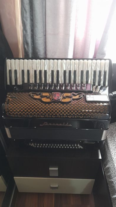Vand Acordeon Serenelli