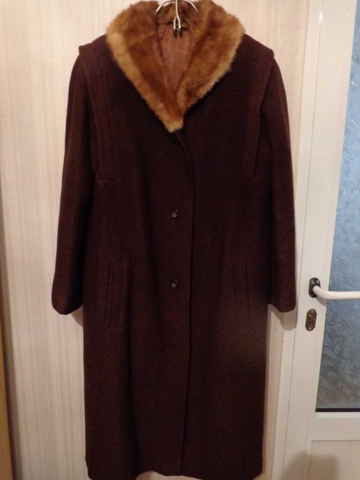 Воротник из норки на пальто. Производство Л