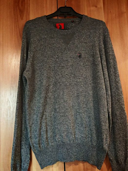 Vând pulover  Luke Sport
