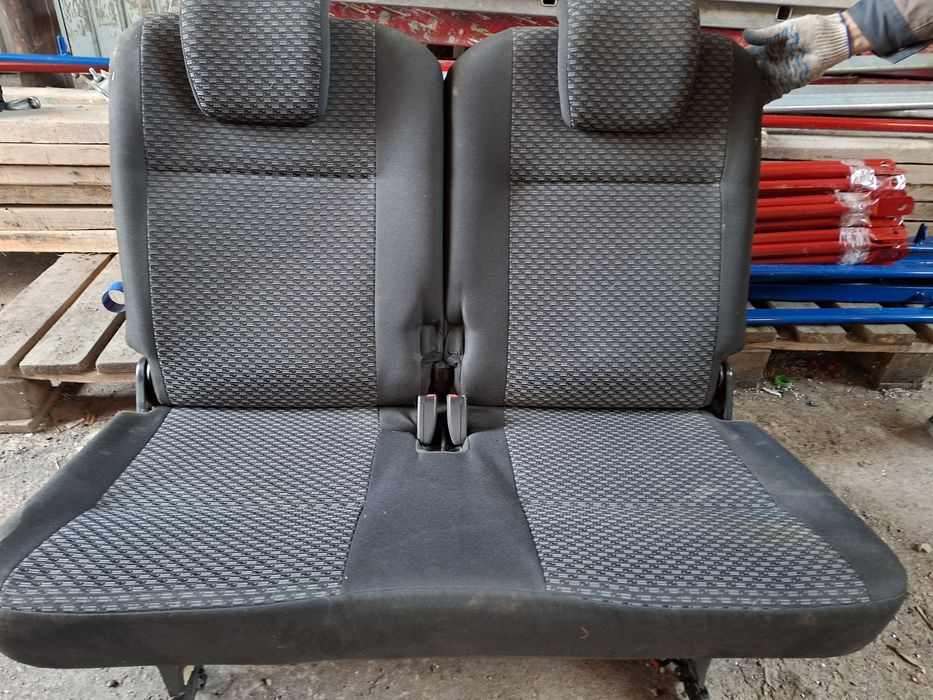 3-и ряд сидени лада ларгус