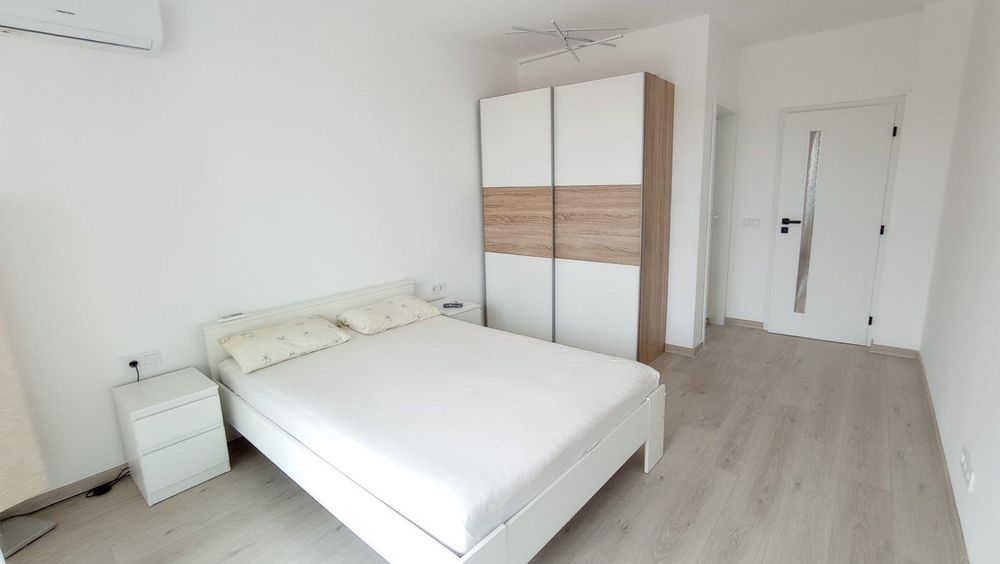 Дава се под наем Тристаен апартамент в София, Зона Б-5 - 98 кв.м за 1250 € - Снимка #4