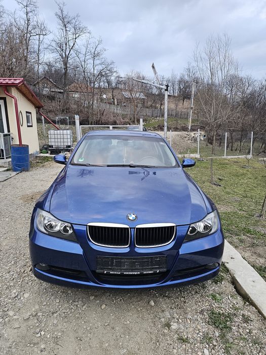 Vând bmw e90 318i