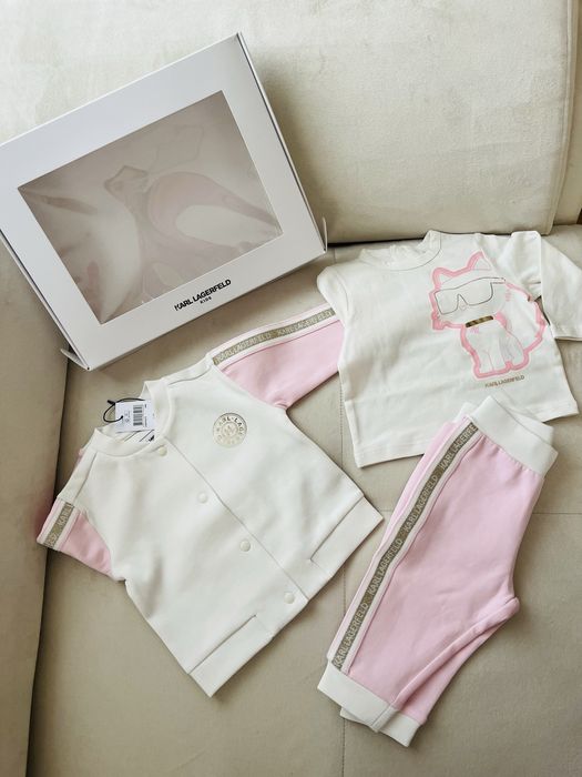 Karl Lagerfeld комплект за бебе и обувки