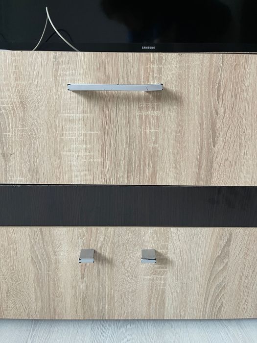 Dulap cu spațiu de depozitat