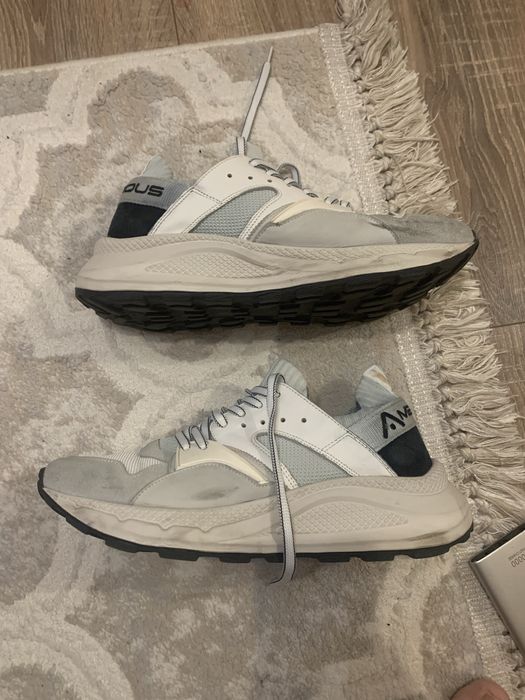 Кроссовки итальянские