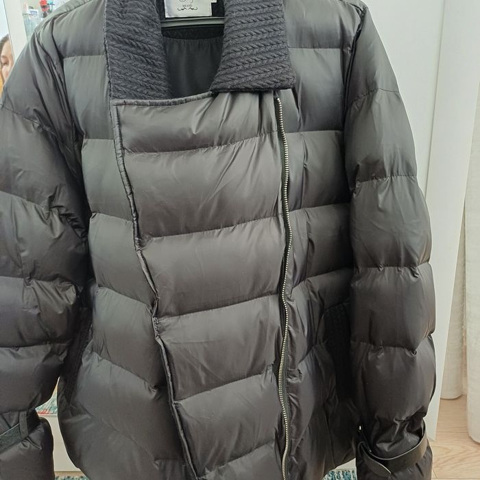 Продам куртку ..