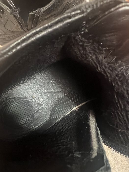 Продам осенние ботинки 34р