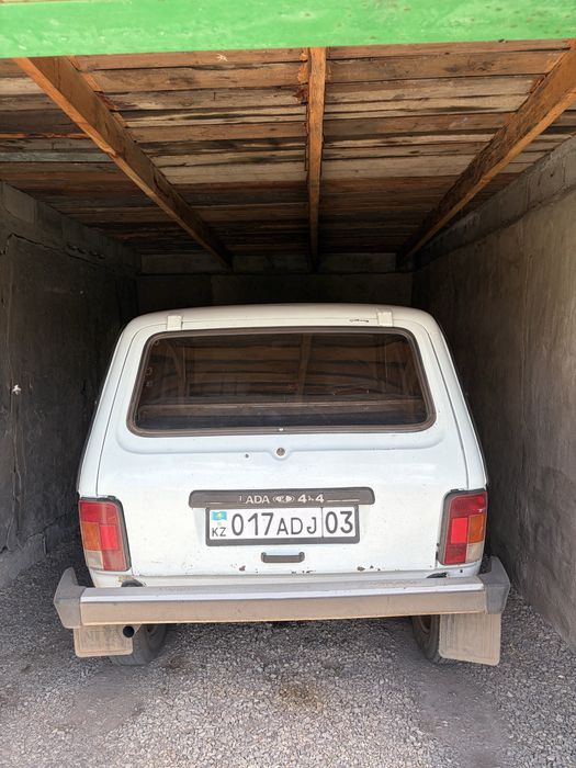 Продам нива 2011г.в. Инжектор.