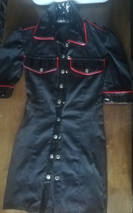 Готик лачен милитъри костюм