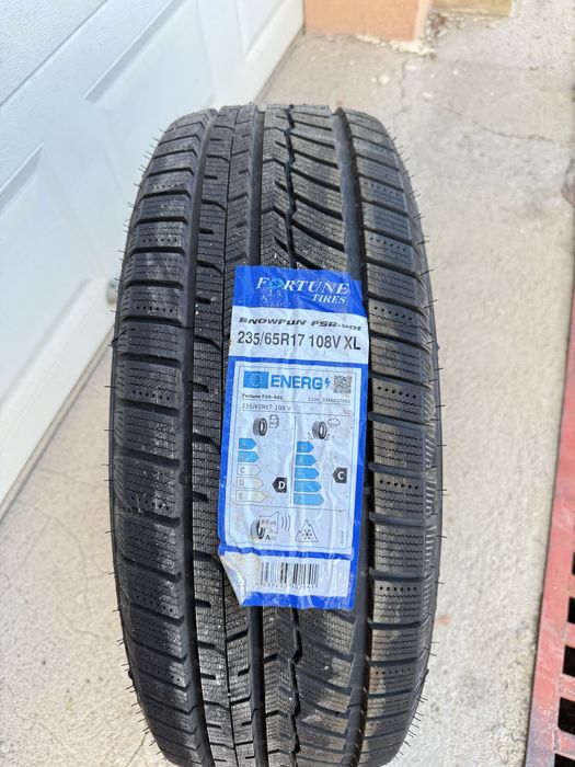 Vand roti Audi Q5 .Cauciucuri noi!!!236.65.17 Furtune