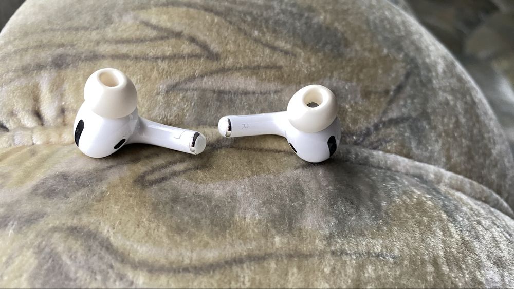 Air Pods Pro  Apple  Слушалки