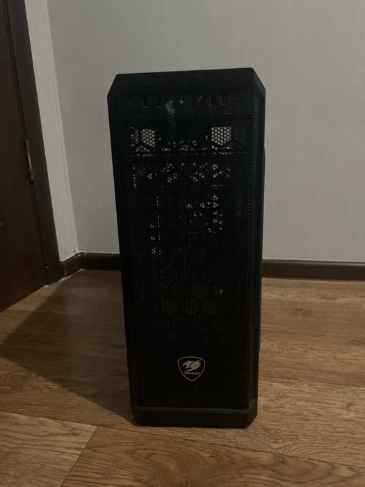 Продам компьютерный корпус.