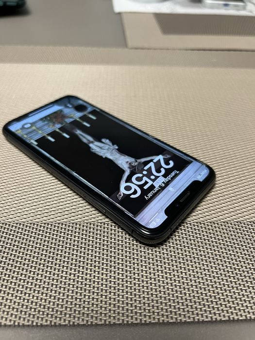 Iphone xs 64gb като нов