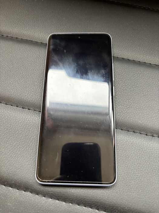 Продавам redmi note 13 pro plus 512gb 12 ram