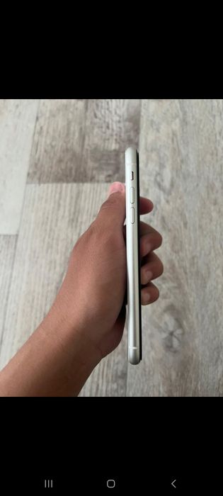 Продам айфон 11,iphone 11 идеал