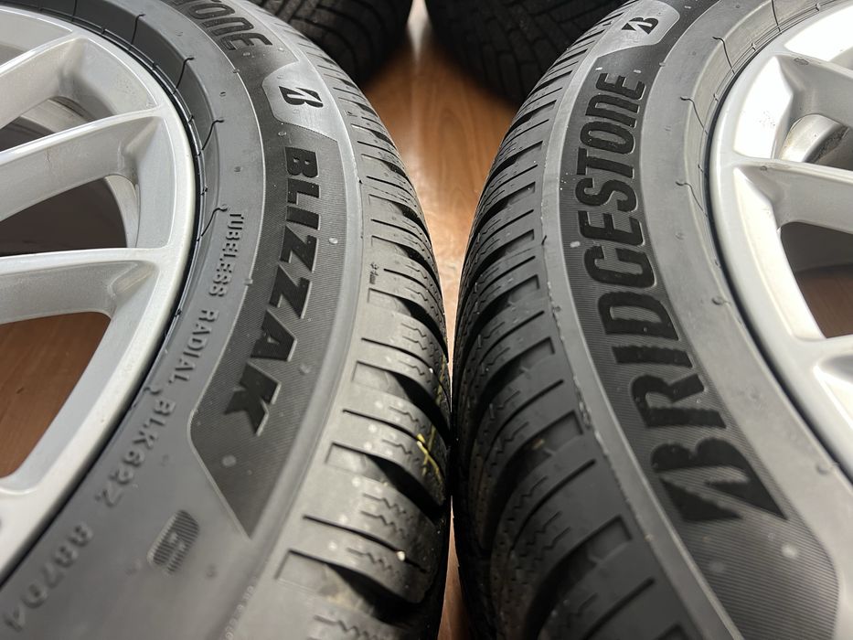 Set Jante Iarna Noi Audi A5 A4 2024 Bridgestone Blizzak 225 50 17