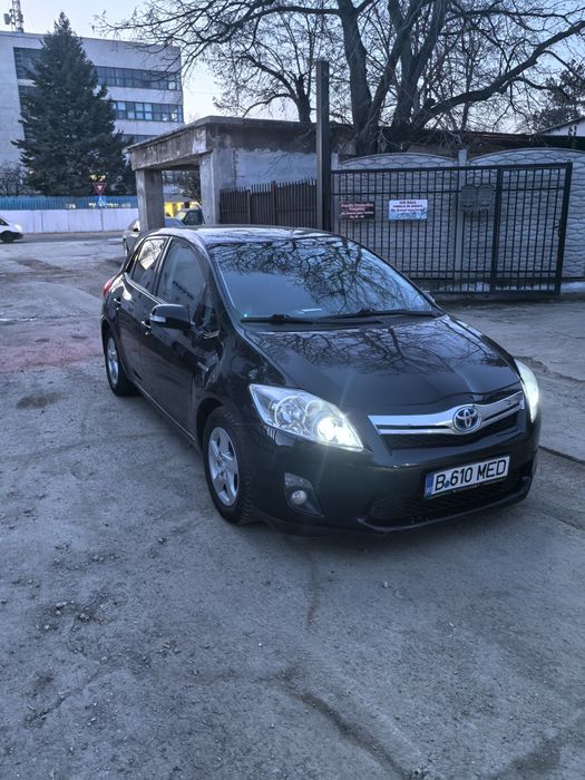 Toyota Auris 2011