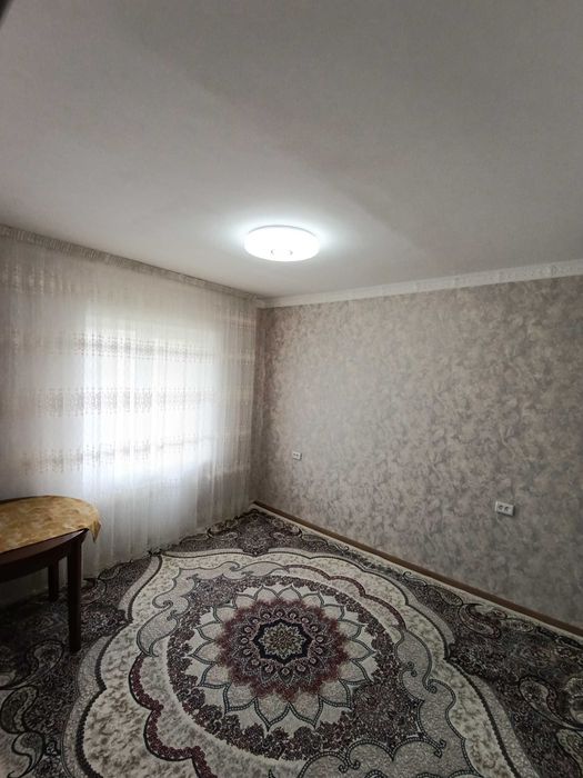 Продается квартира 2/4/4 в Мирабадском район, парк Фуркат