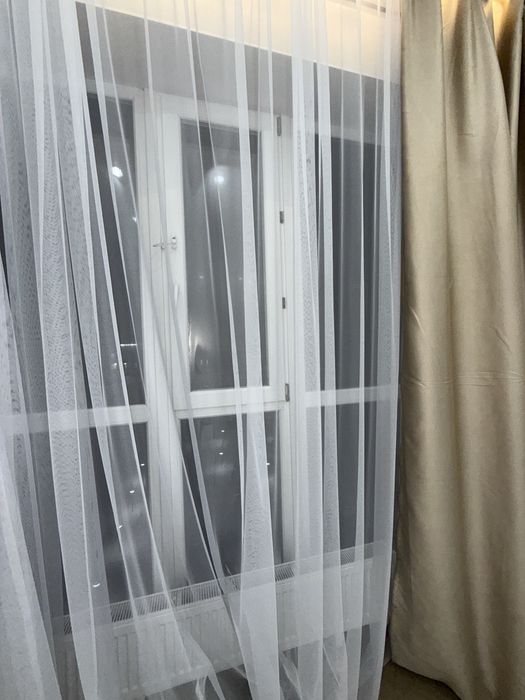 Продам плотные шторы новые