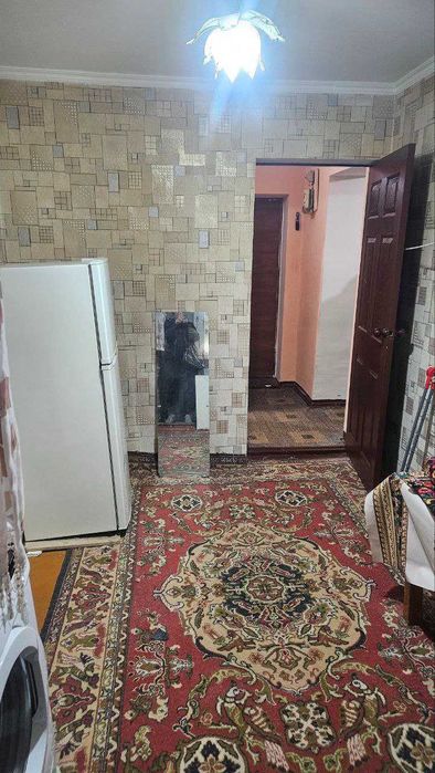 1 / 4 / 4 комнат. Чиланзар-8 Квартал. Кирпичный Дом. Балкон 1,20--3