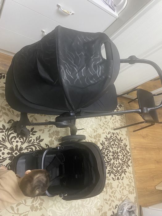 Продам  коляску