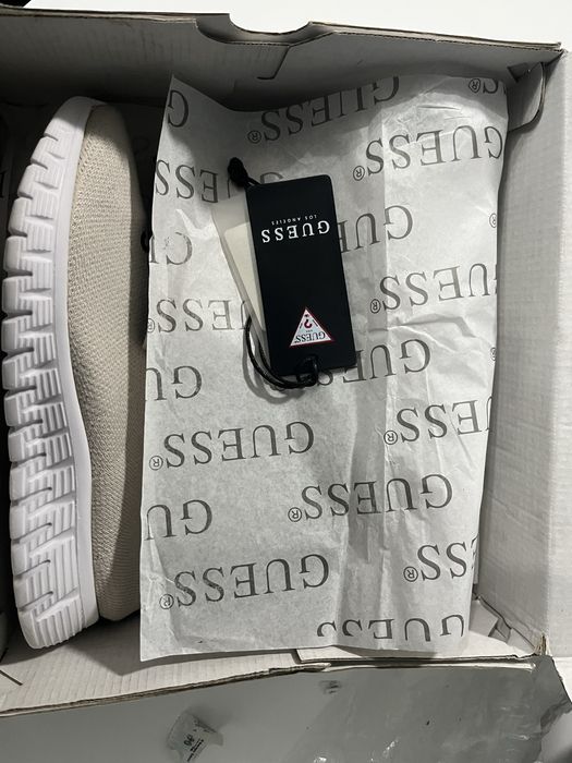 Обувки Guess тип чорап 36 номер стелка 23