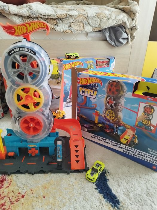 Писти Hot wheels