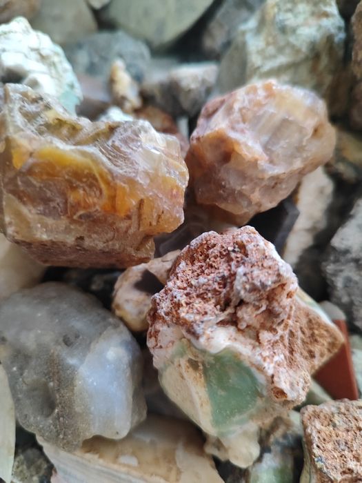 Грунт для аквариума полудрагоценные камни