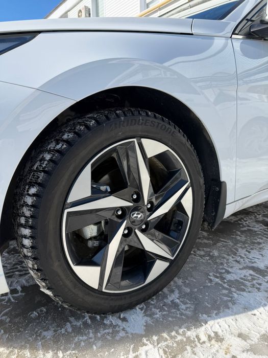 Huyndai Elantra 2023