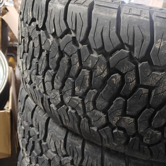 R18 275/65 Комплект резины А/Т