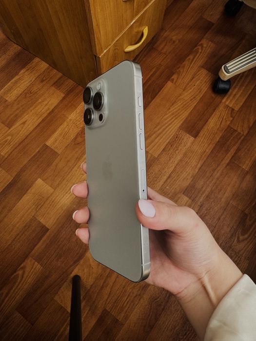 Айфон 16 pro max 256 gb