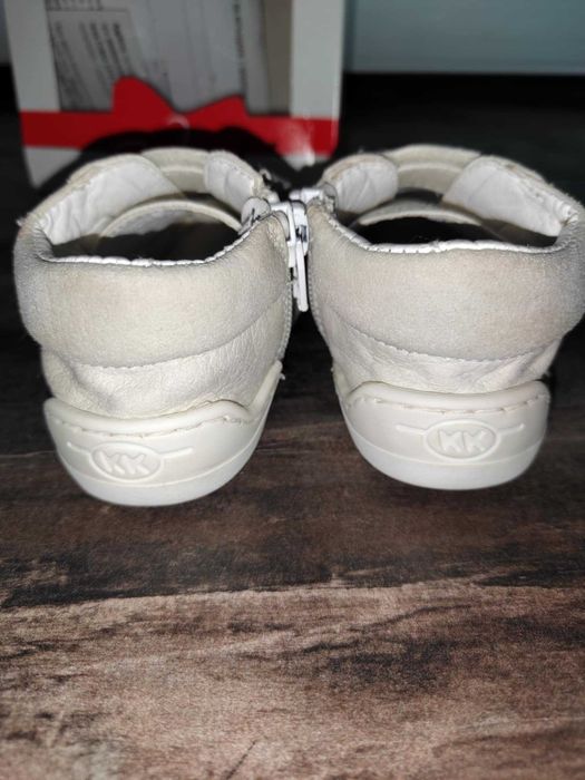 Бебешки буйки, обувки за прохождане Колев и Колев размер 22