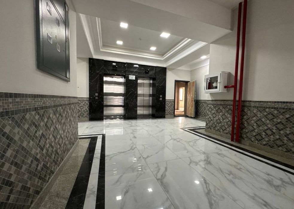 Продаётся квартира 3х комнатная коробка 114м² в ЖК в Яккасарайском р-н