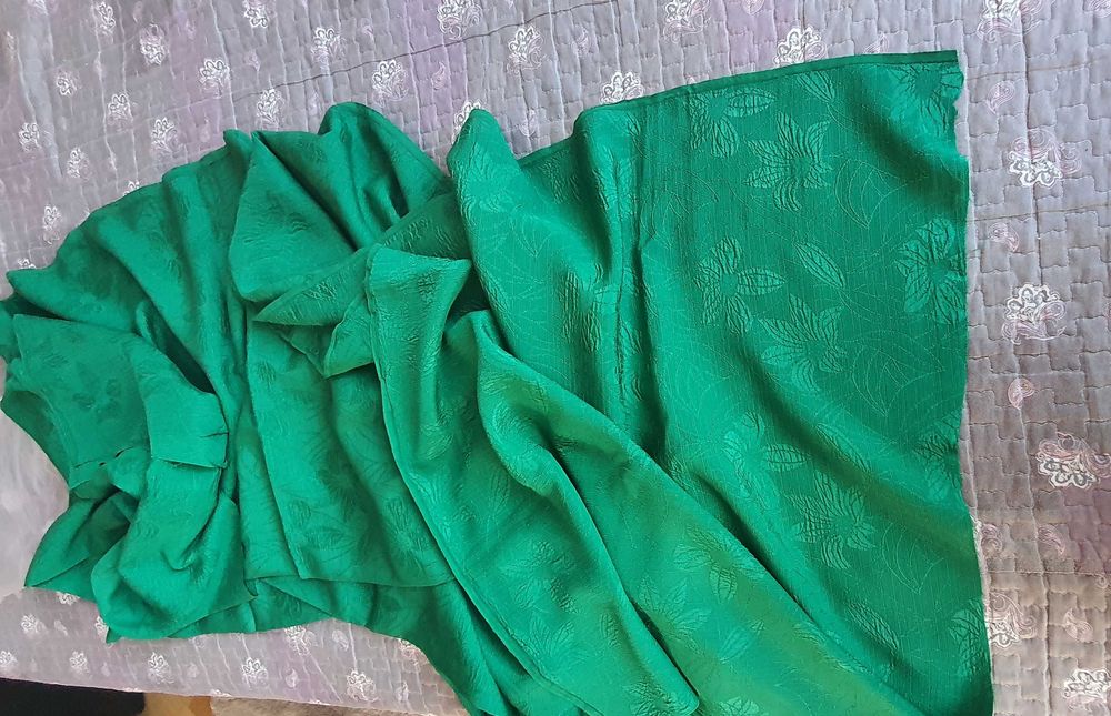 Копринен  нов плат 4м на 114см